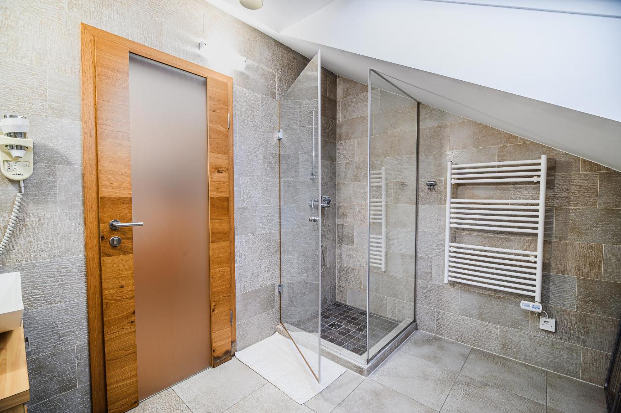 Apartments Maleric With Indoor Pool And Wellness Dragatuš Camera foto