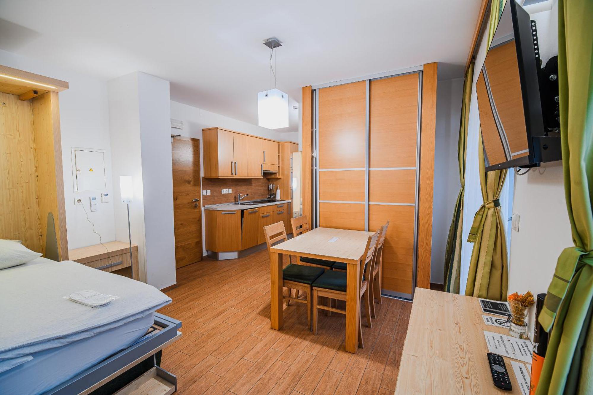 Apartments Maleric With Indoor Pool And Wellness Dragatuš Camera foto
