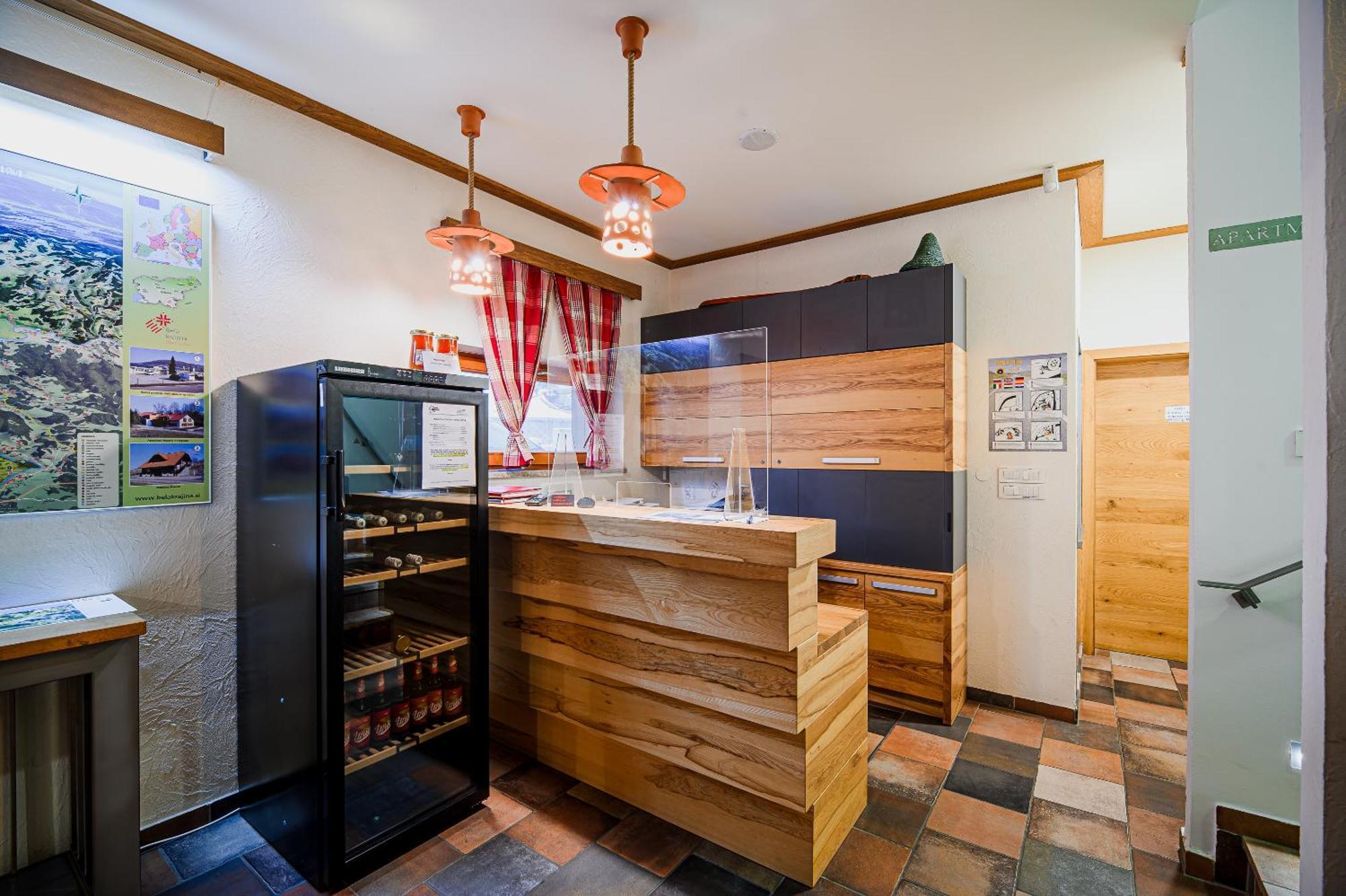 Apartments Maleric With Indoor Pool And Wellness Dragatuš Esterno foto