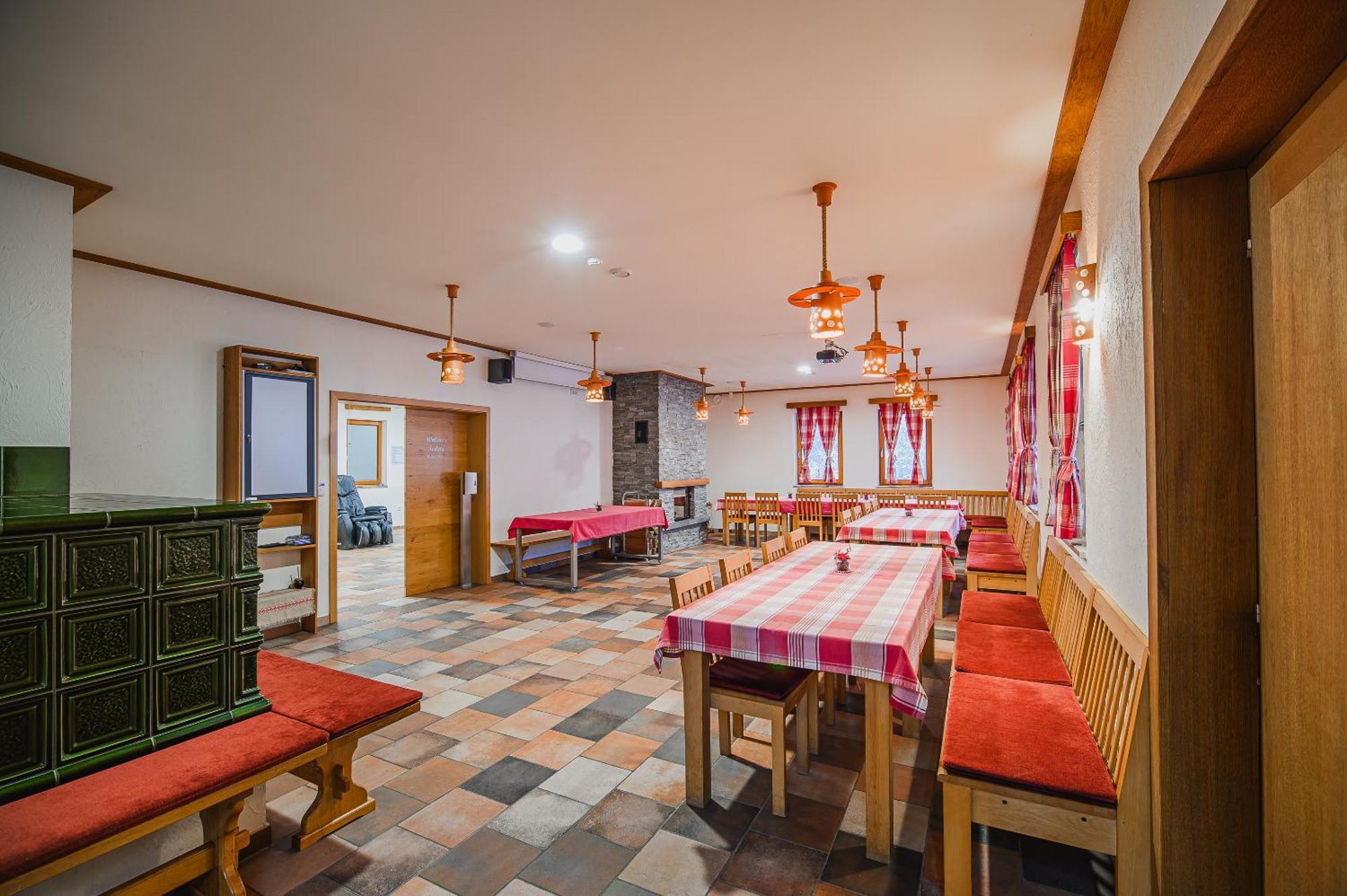 Apartments Maleric With Indoor Pool And Wellness Dragatuš Esterno foto