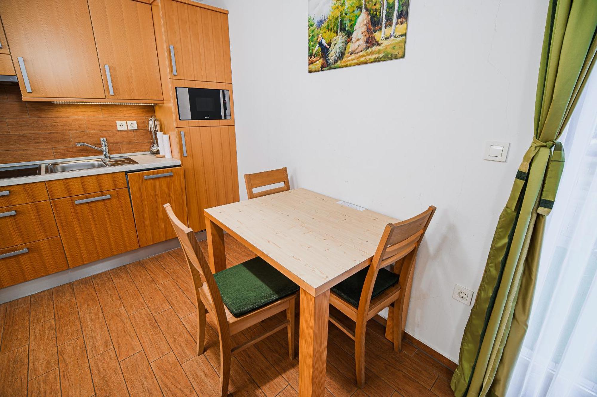 Apartments Maleric With Indoor Pool And Wellness Dragatuš Camera foto