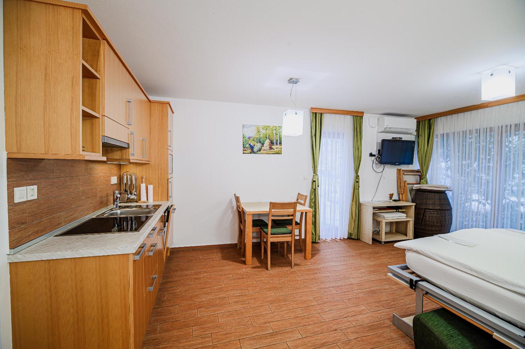 Apartments Maleric With Indoor Pool And Wellness Dragatuš Camera foto